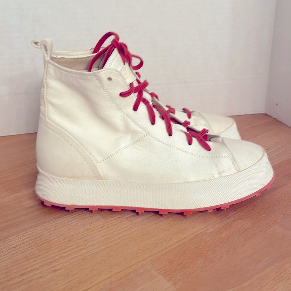 Shoto high top